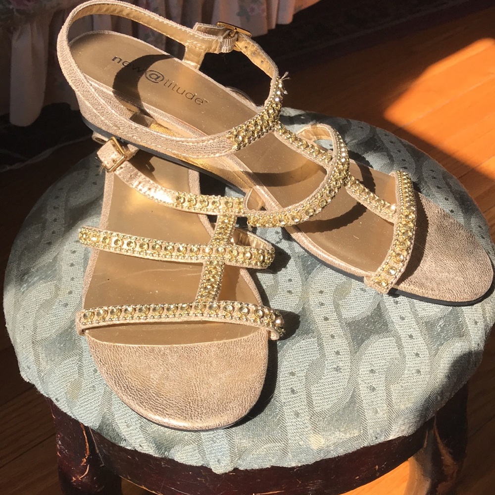 New Atitude @titude NWOB Gold Jewel Wedge Sandals